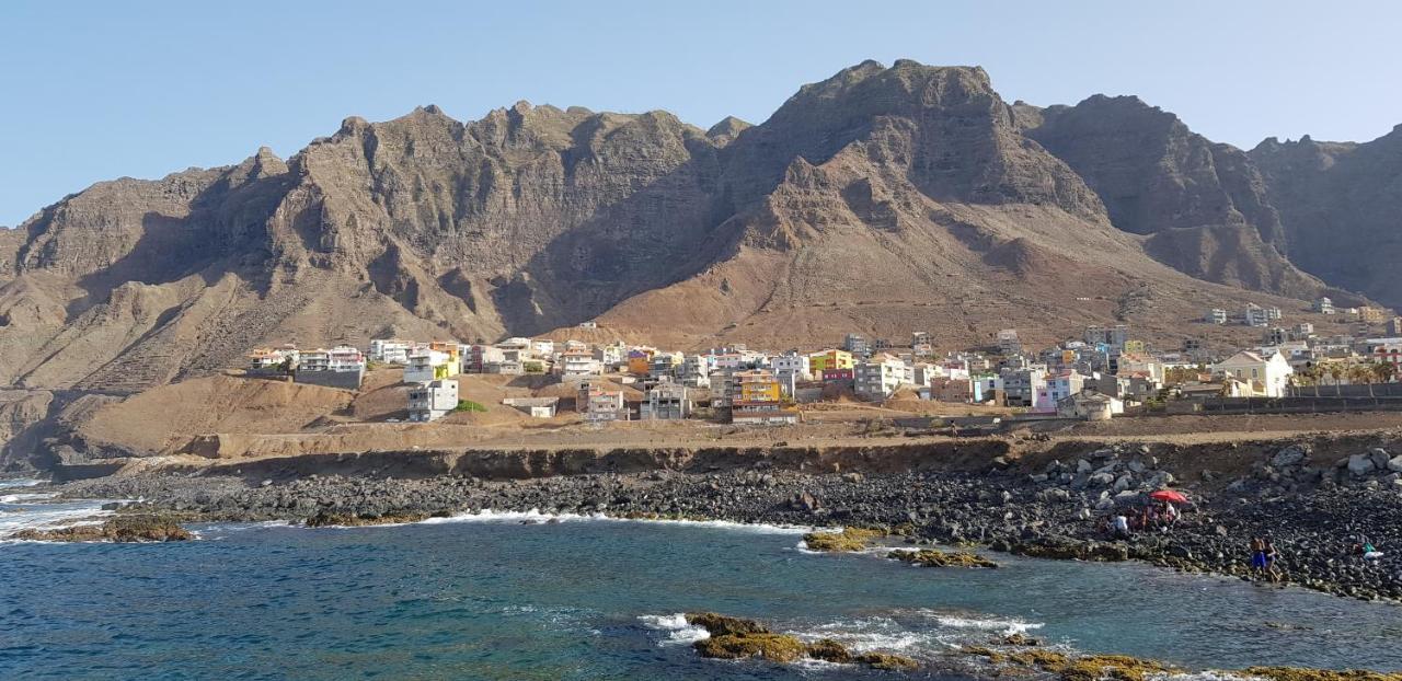 Casa Au Bonheur Des Randonneurs Leilighet Ponta Do Sol Eksteriør bilde