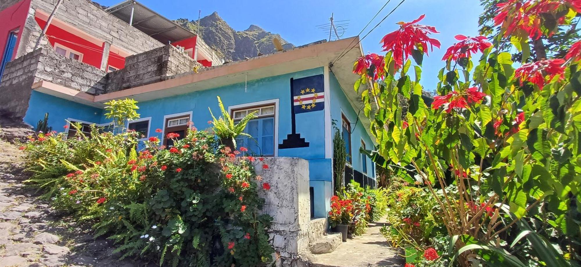 Casa Au Bonheur Des Randonneurs Leilighet Ponta Do Sol Eksteriør bilde